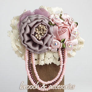 brooch & accesories